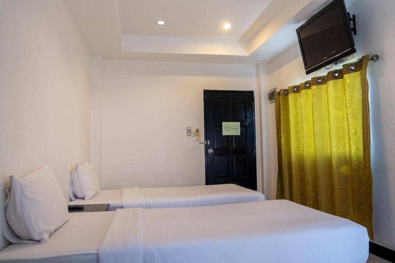 The Auto Place Phuket Bagian luar foto