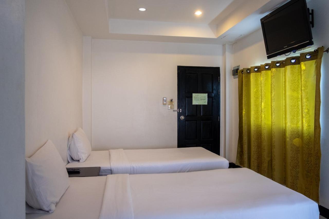 The Auto Place Phuket Bagian luar foto