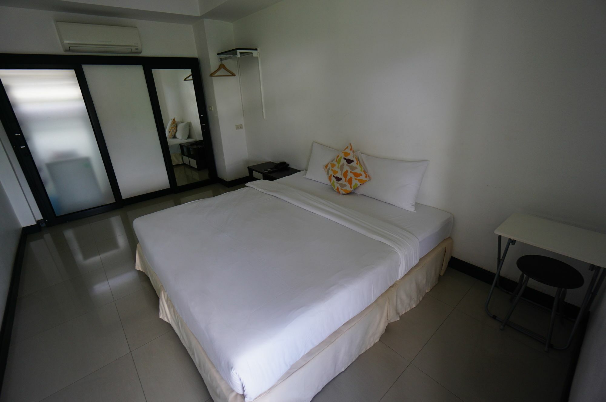The Auto Place Phuket Bagian luar foto
