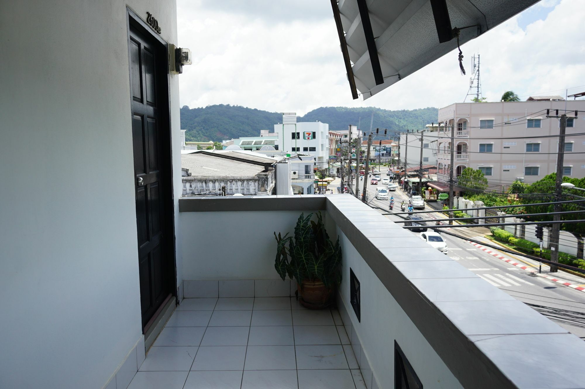 The Auto Place Phuket Bagian luar foto